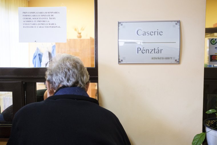 Megszavazták a magánnyugdíjalapokba befizetett hozzájárulás többszöri megadózását eltörlő törvénymódosítást