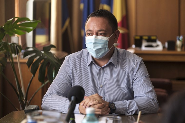 Elbúcsúzott, de még visszatérne Szabó Zsolt, Hargita megye menesztett prefektusa