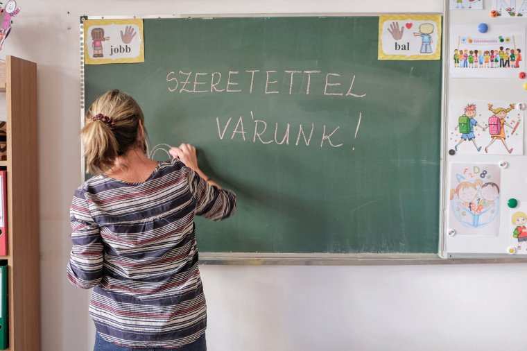 A létszámstop nem lehetetlenítheti el az oktatást: továbbra is alkalmazhatnak tanárokat és kisegítő személyzetet a tanügyben
