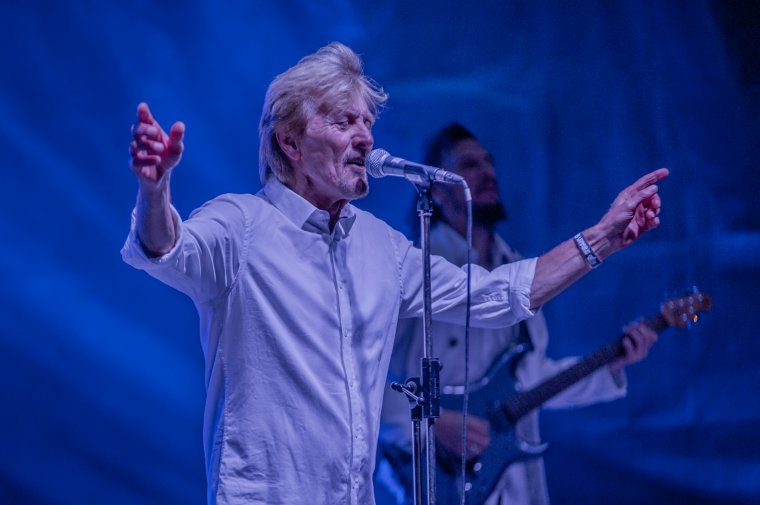 Nosztalgikus hangulatú koncerteken bulizhattak a rajongók Csíkszentsimonban