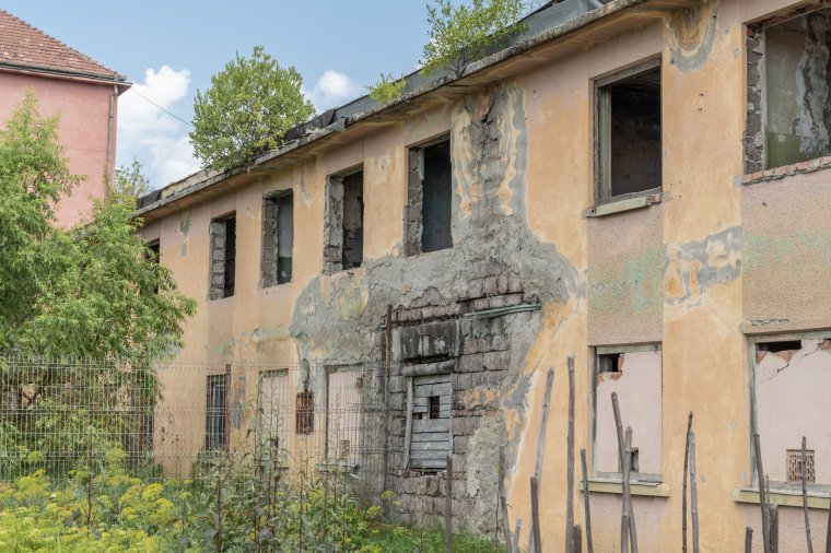 Egykori munkásszálló helyett közösségi központ lesz Csíkcsicsóban