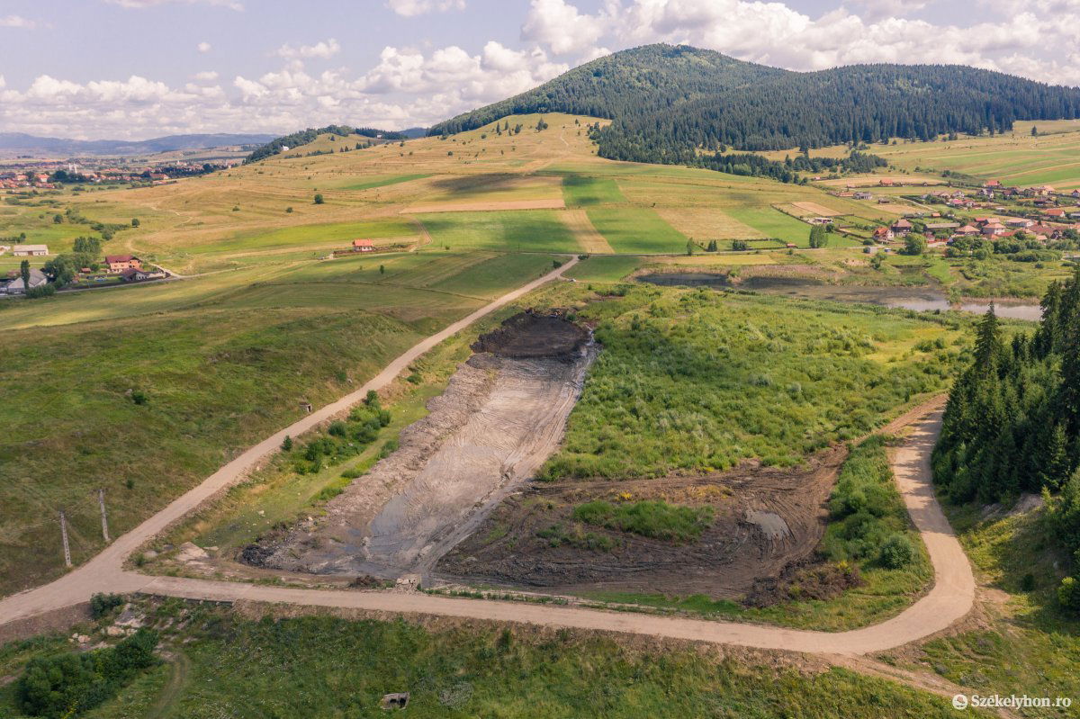 &bullet;  Fotó: Pinti Attila