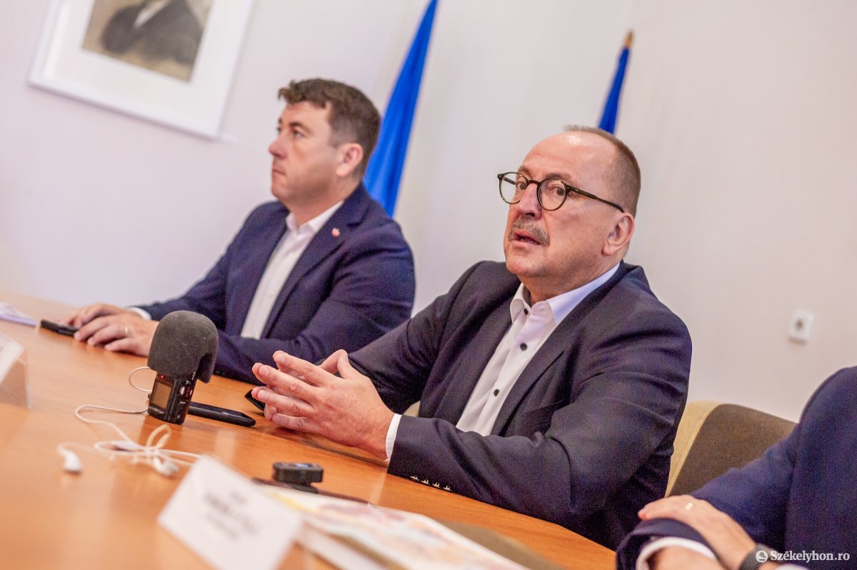 &bullet;  Fotó: Pinti Attila