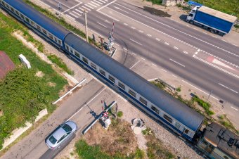 Órákat késtek a vonatok a viharos időjárás miatt