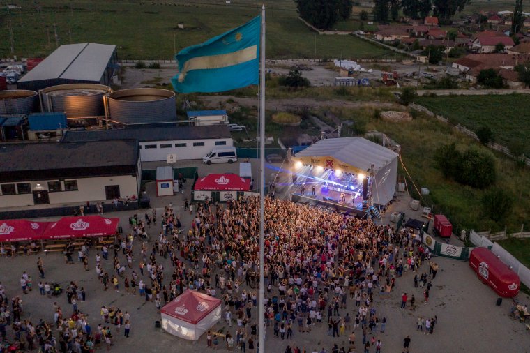 Még a vihar sem tudta elmosni a Kowalsky meg a Vega szenzációs hangulatú koncertjét