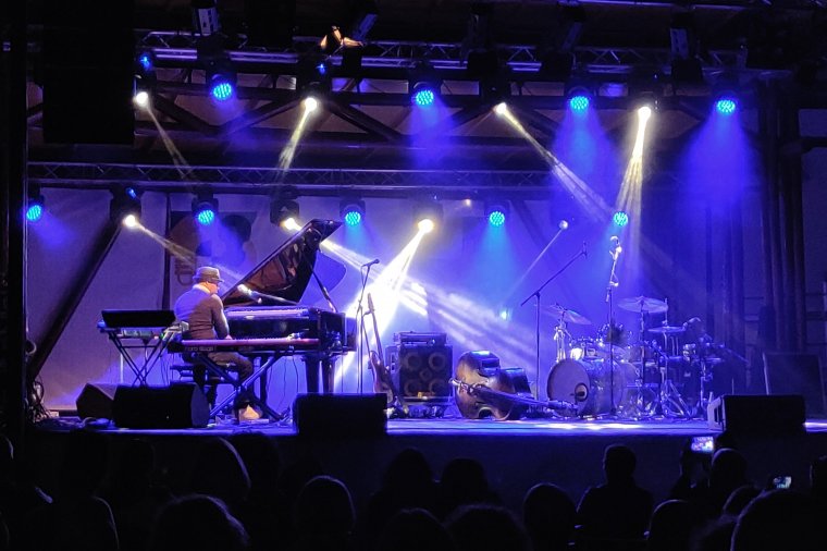 Telt ház a kubai világsztár csíkszeredai koncertjén