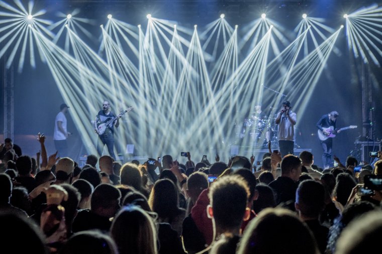 Zeneileg és látványban is magasra tette a lécet a Follow The Flow