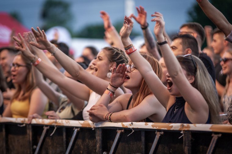Kád nélkül is hatalmas bulit csapott az Intim Torna Illegál