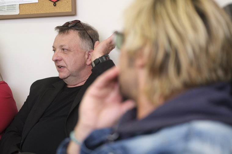 Az aláírásgyűjtés tapasztalatairól beszélt az Írdalá.hu kampánycsapata