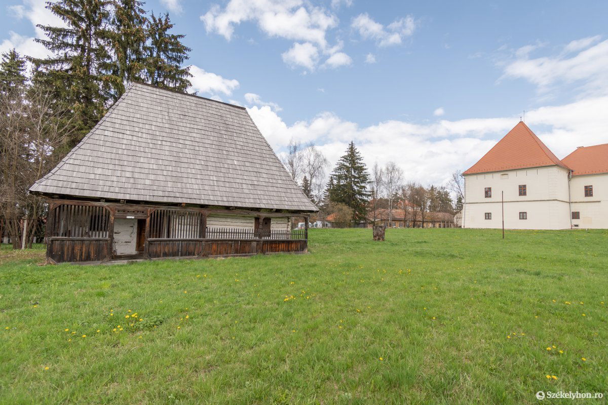 &bullet;  Fotó: Pinti Attila