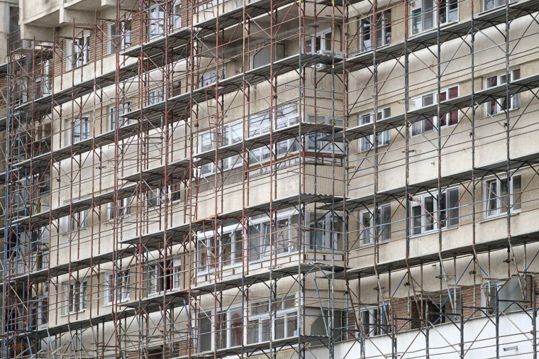 Újabb tömbház-hőszigetelésekre készülnek Csíkszeredában