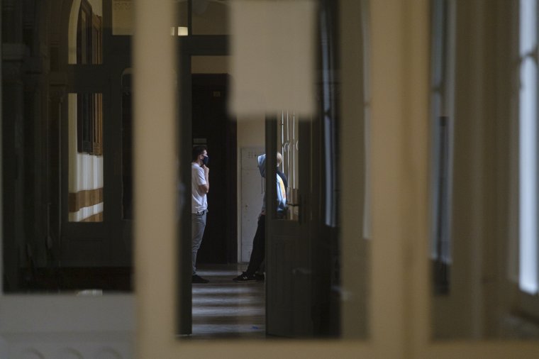 Egy hónapos tavaszi vakációt terveznek a járvány miatt