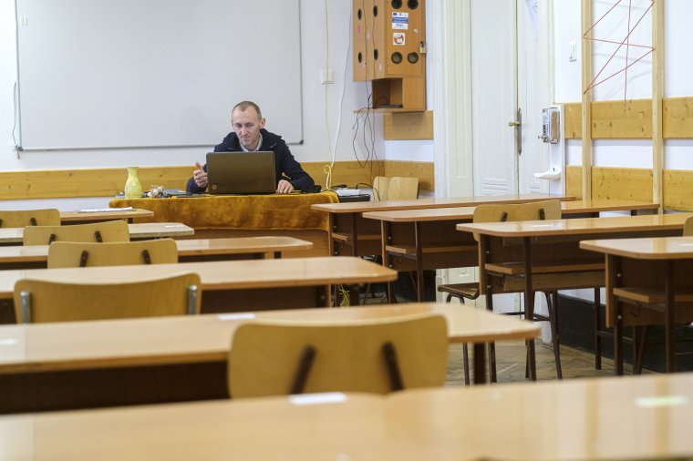 Nem tetszik a diákoknak, hogy az oktatási tárca minden végzőst visszaküldene az iskolába, járványhelyzettől függetlenül