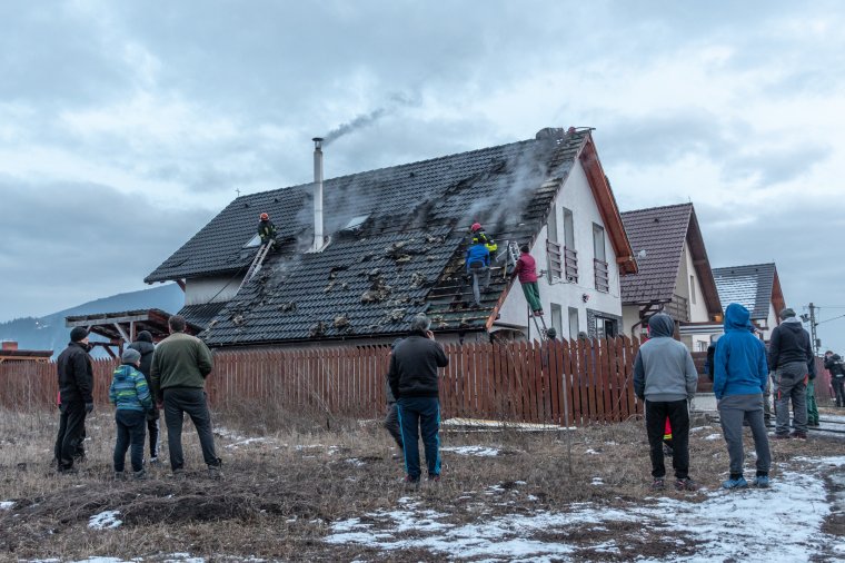 Tűz ütött ki egy csíkszeredai lakóházban