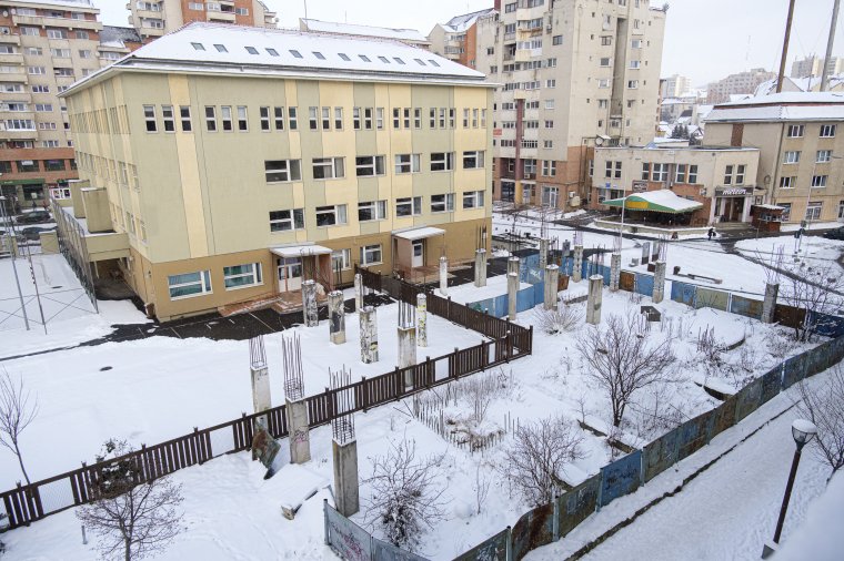 Tervmódosítás után kezdődik a rég várt csíkszeredai tornaterem építése