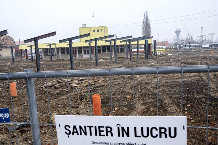 Teljes egészében munkaterületté változott a felújítás alatt levő buszpályaudvar