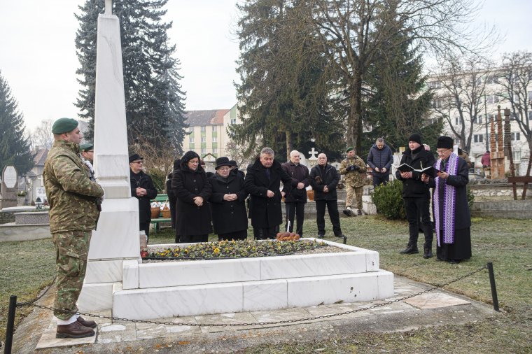 Harminchárom éve esett el Müller László