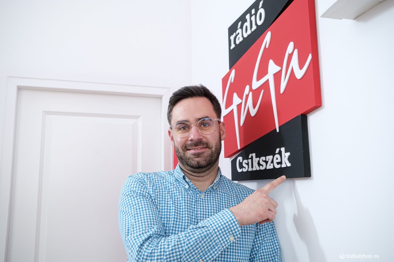 Rádió Gaga Csíkszék. Állítsák a 93.9-es FM hullámhosszra rádiókészülékeiket •  Fotó: Veres Nándor