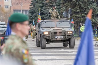 Megemelték a katonák, rendőrök és a büntetés-végrehajtásban dolgozók bérét