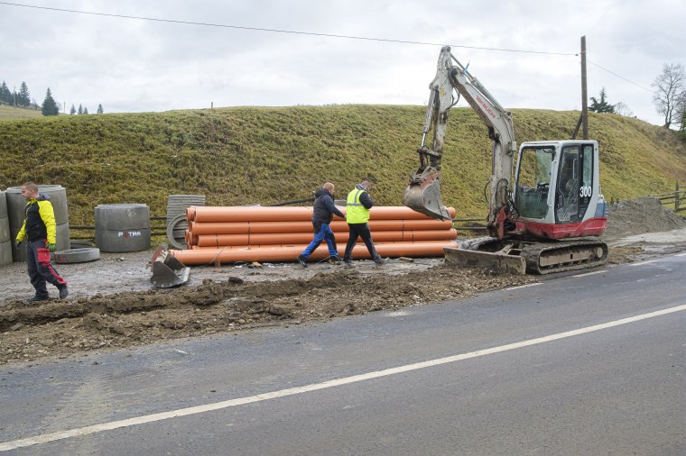 Bővül az ivó- és szennyvízhálózat több székelyföldi településen