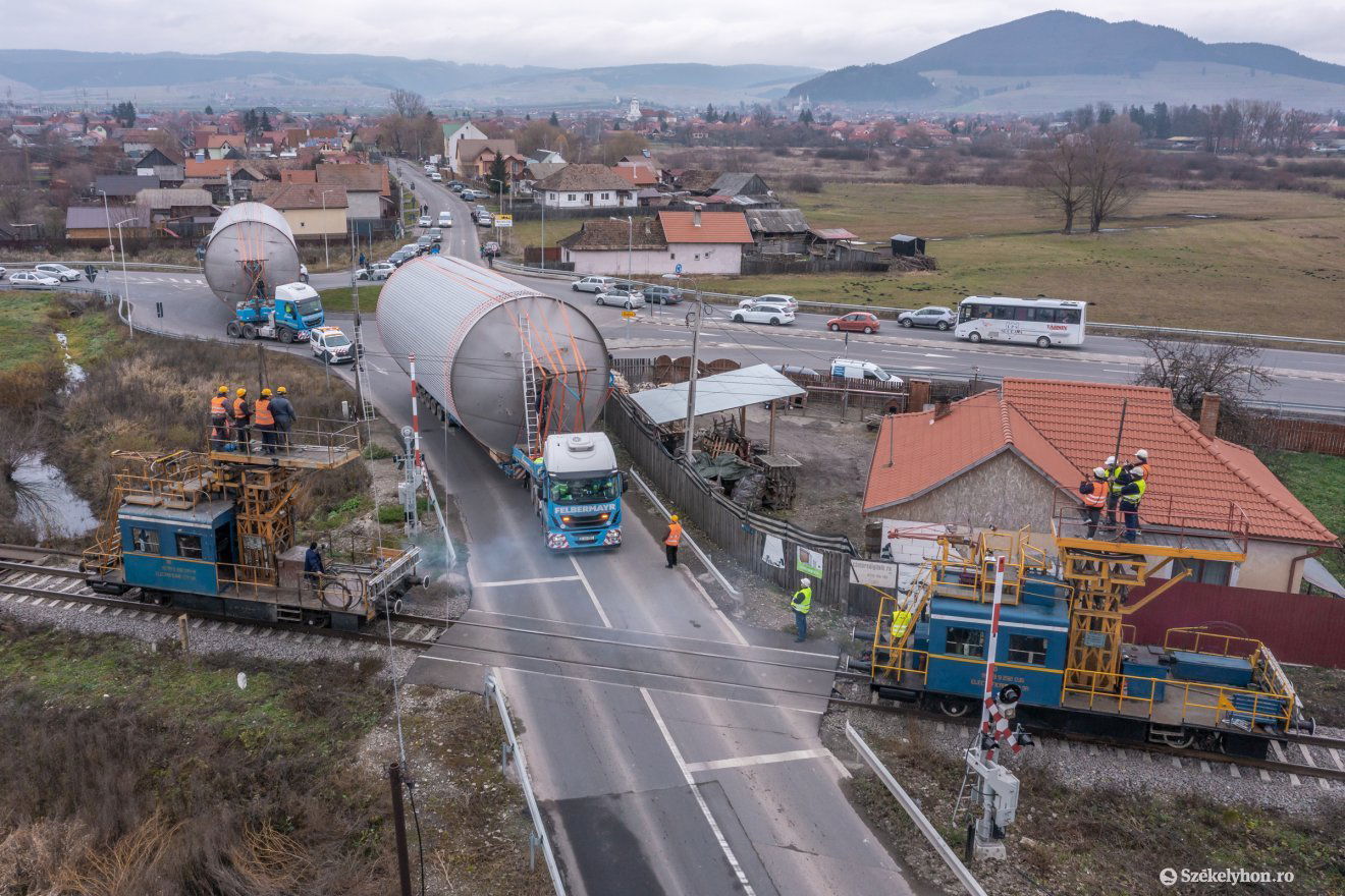 •  Fotó: Pinti Attila