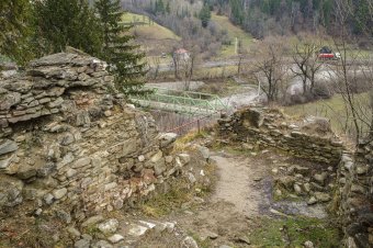 Elhúzódó előkészületek után kezdődhet a gyimesbükki Rákóczi-vár újjáépítése