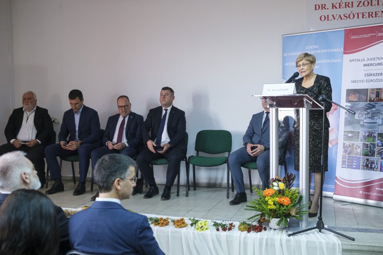 „Vért fogtok pisilni”