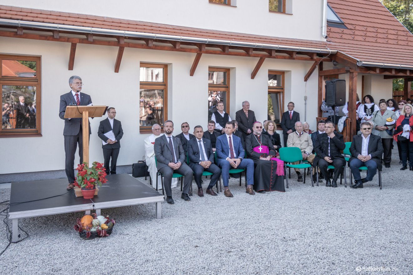 •  Fotó: Pinti Attila
