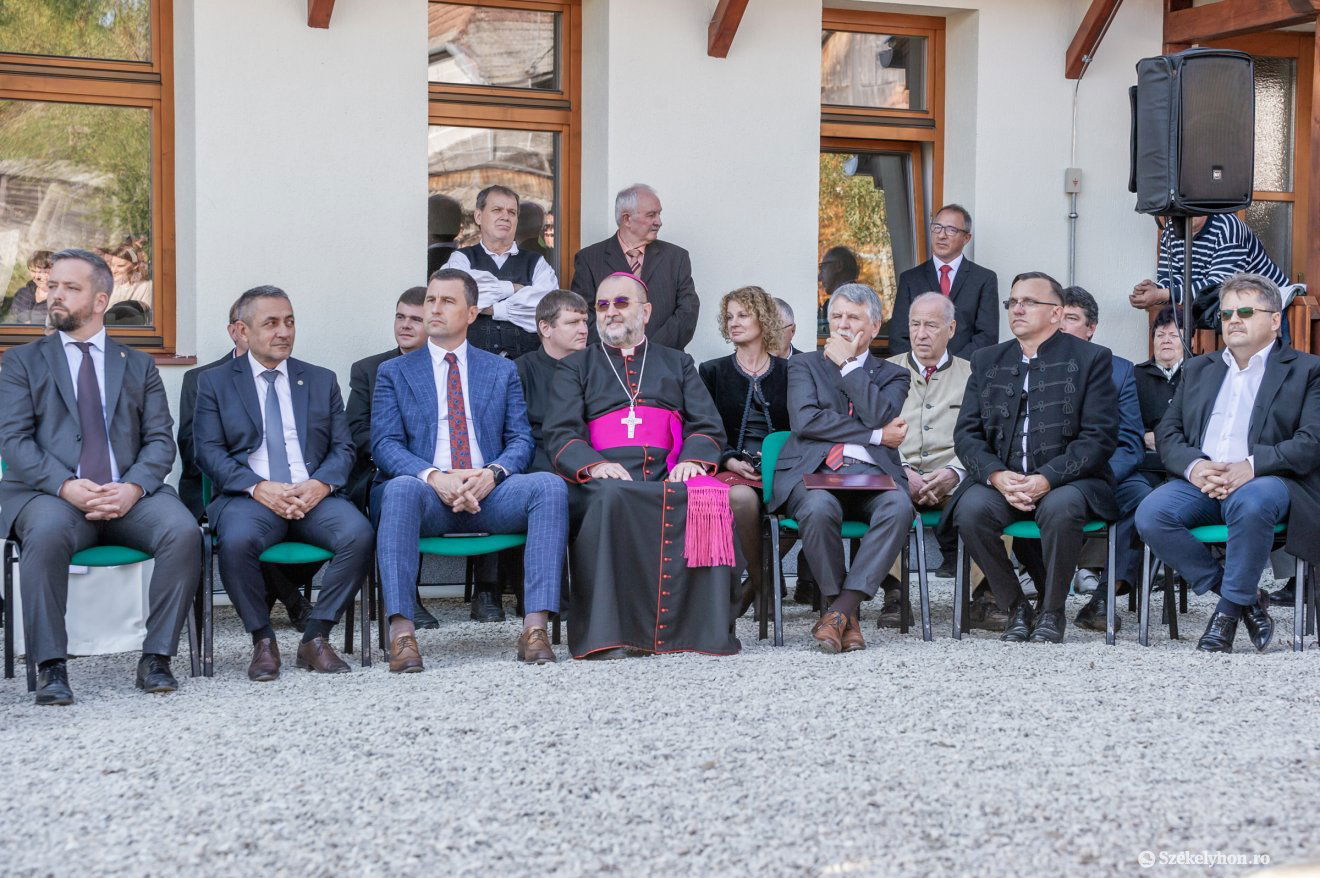 •  Fotó: Pinti Attila