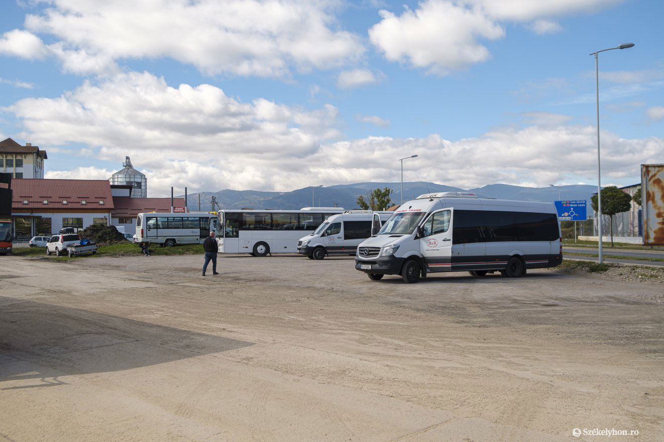 Nem lesznek szolgáltatások, csak utasfelvétel a buszállomás ideiglenes helyszínén •  Fotó: Veres Nándor