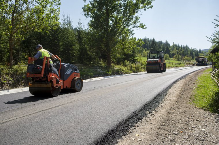 Utakra fordított pénz a Hargita Megyei Tanács hitelkeretéből