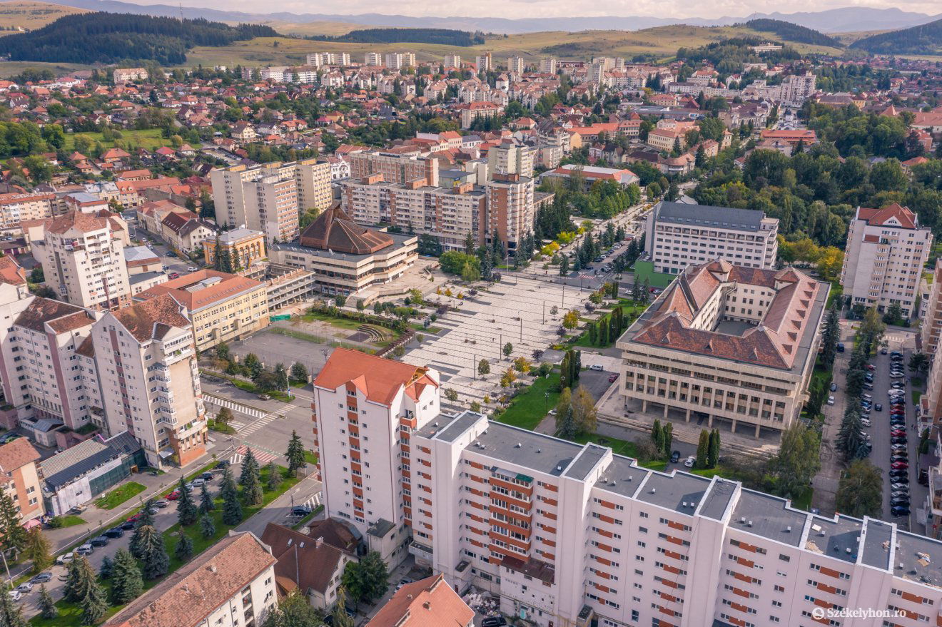 Tavaly két nyertes projektet is a központi parkba álmodtak meg, az egyik egy hangszerpark létrehozása, a másik pedig a meglévő játszótér elemeinek bővítése. Idén új projektekt-ötleteket várnak. Képünk illusztráció •  Fotó: Pinti Attila