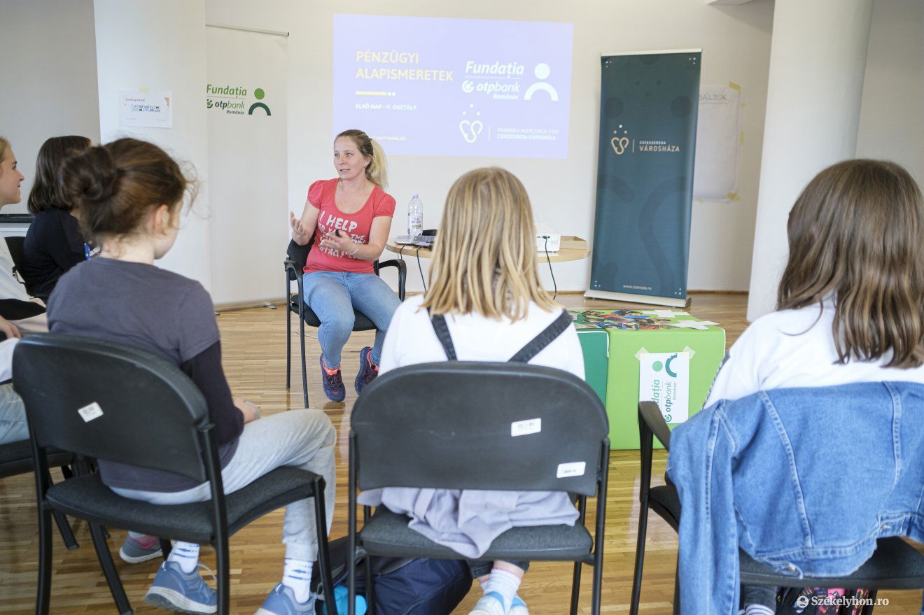 Hasznos pénzügyi ismereteket tanítottak az iskolásoknak. Folytatják a programot. Archív •  Fotó: Veres Nándor