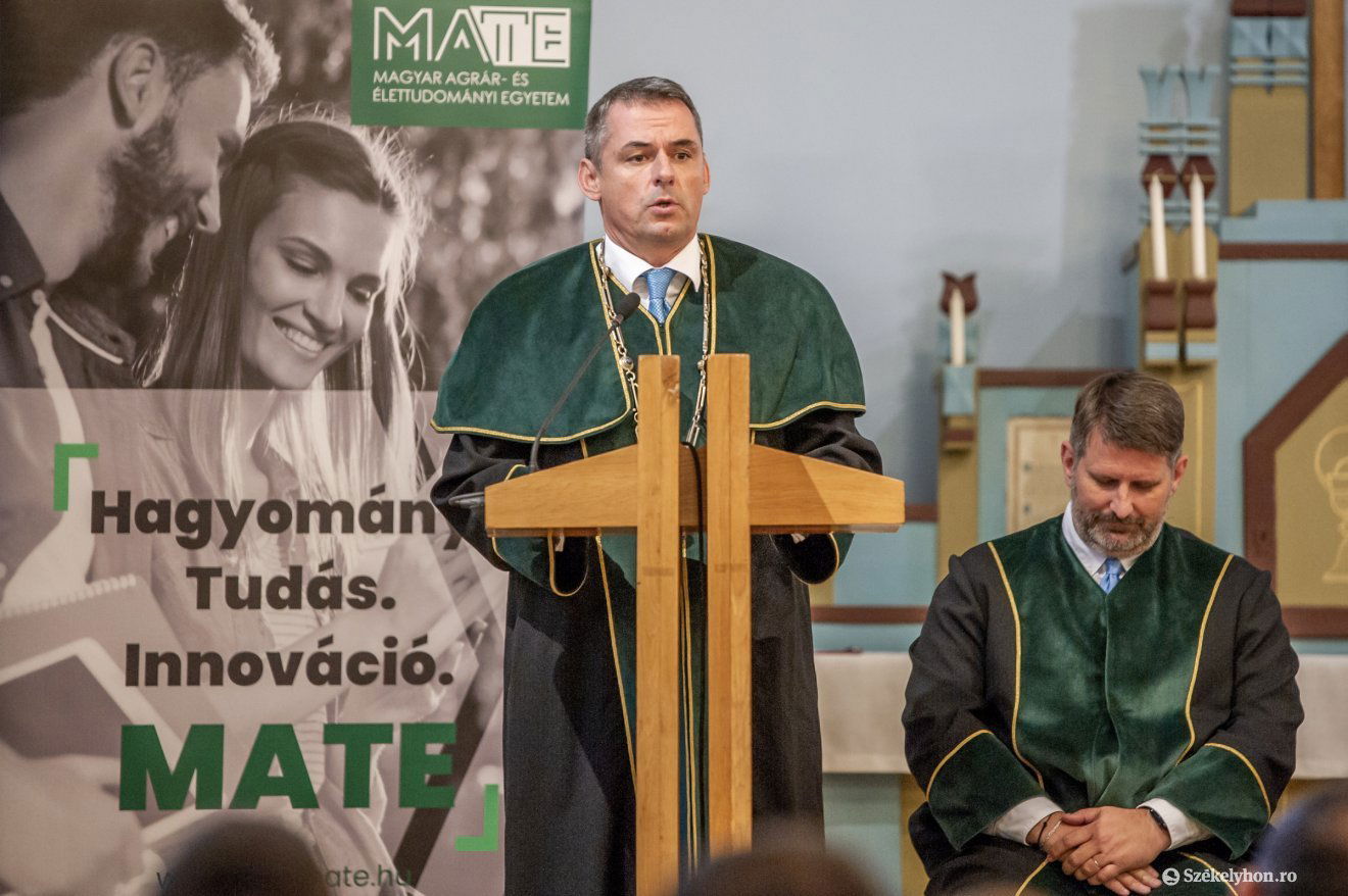 •  Fotó: Pinti Attila