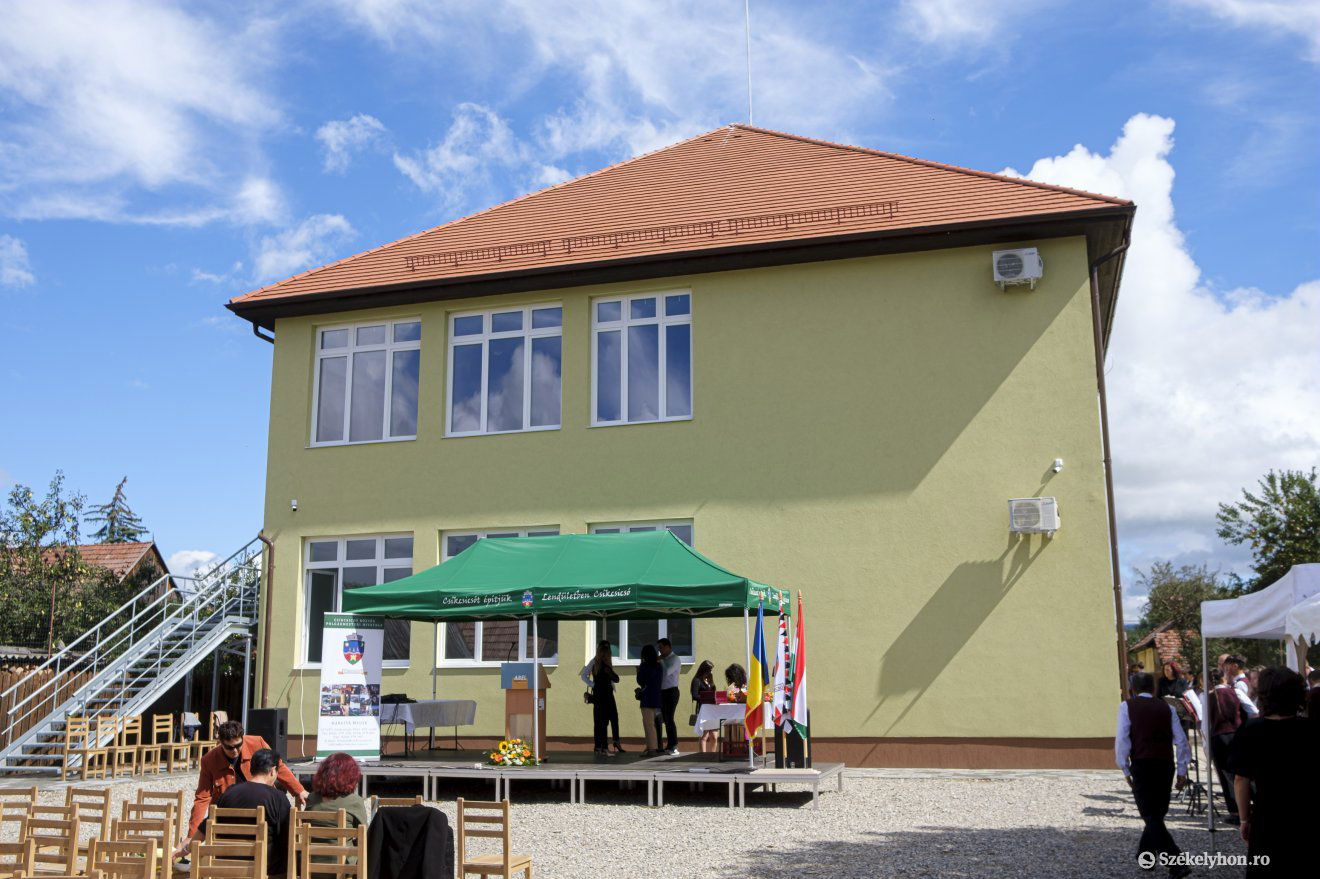 &bullet;  Fotó: Veres Nándor