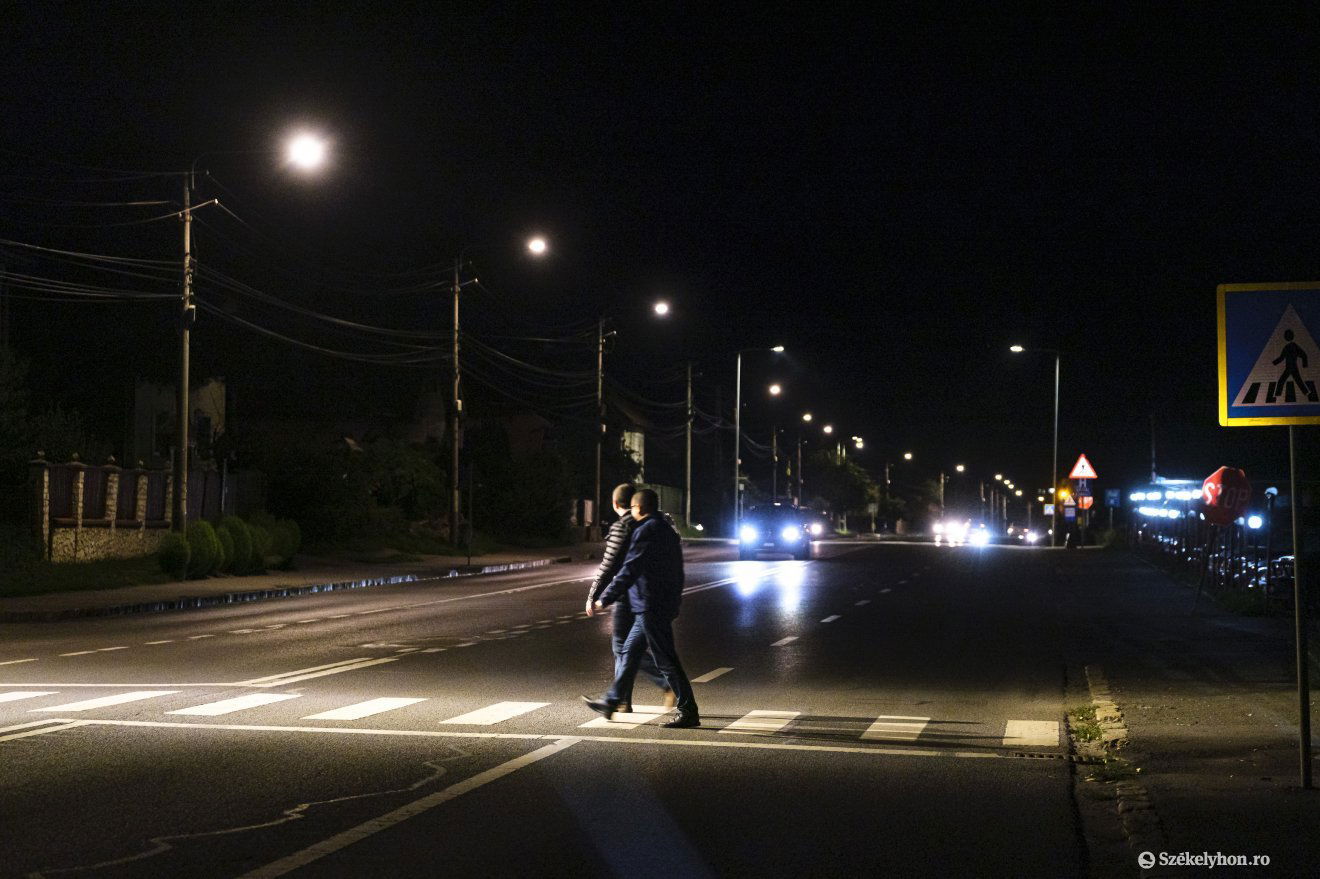 A LED-es közvilágítással is sok pénzt megtakarítanak a települések •  Fotó: Veres Nándor