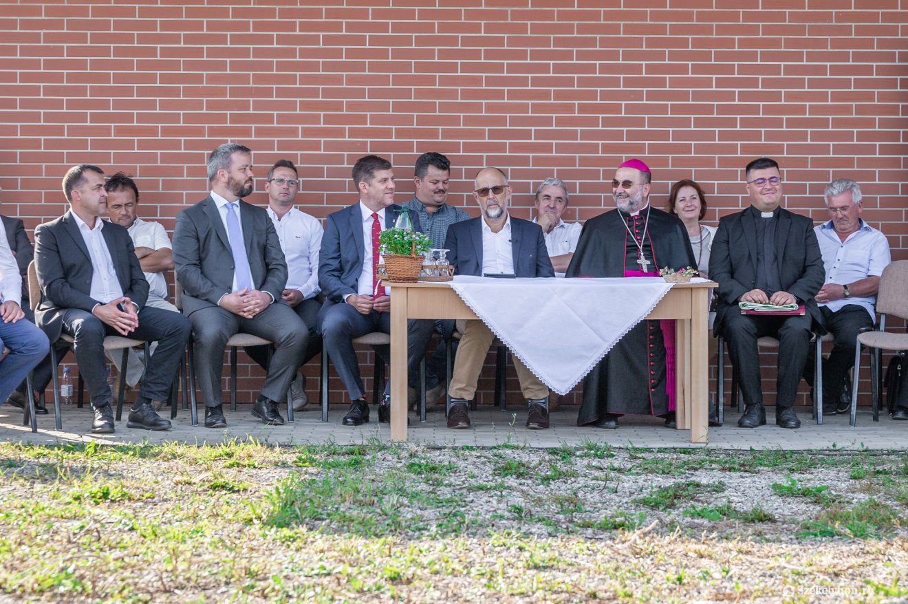•  Fotó: Pinti Attila