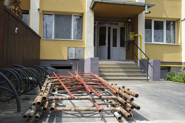 Belefáradtak a hőszigetelésbe a lakók, a városháza tehetetlen