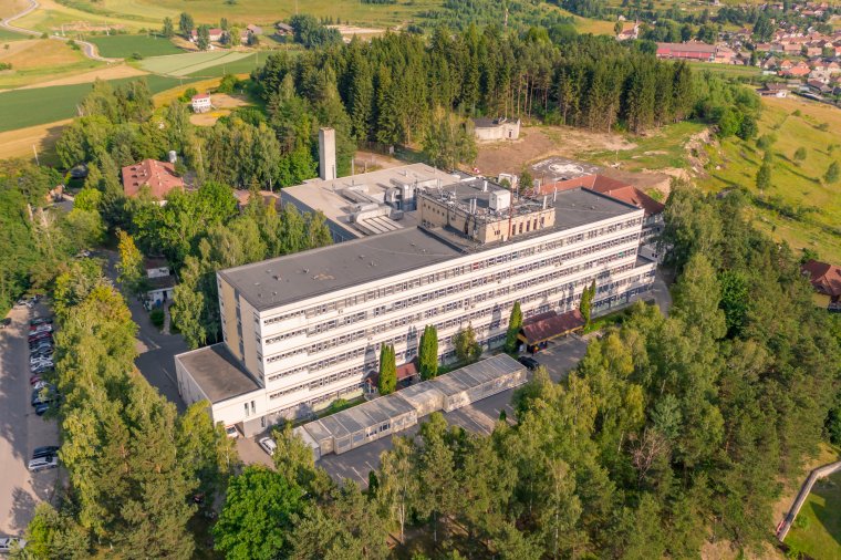 Kétórás figyelmeztető tiltakozásba kezdenek a törvényszéki orvosok