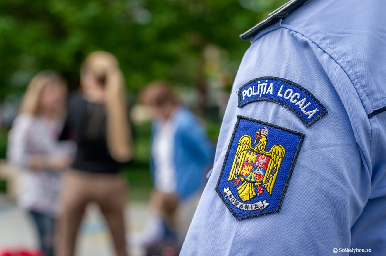A helyi rendőrség egyelőre szerény létszámmal működik Csíkszeredában •  Fotó: Pinti Attila