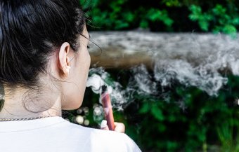 Csapdába csalva? Az e-cigit használó 13–15 évesek száma meghaladja a felnőtt fogyasztókét