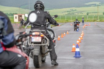 Az alkotmánybírósághoz fordult az államfő a jogosítványok hatáskörét bővítő tervezet ügyében