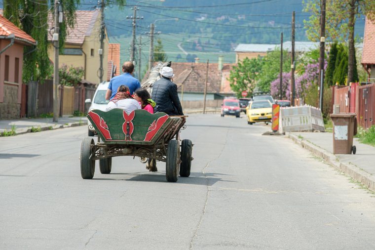 Az egykori csendes Fürdő utcában ma már a félelem és a bezárkózás lett úrrá