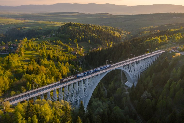 Baleset a Karakó-völgyhídnál