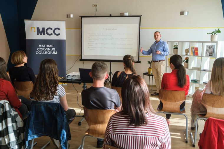 Rekordszámú diák tanult idén a Mathias Corvinus Collegiumban, az Erdély több városában is jelenlevő elitképzőben