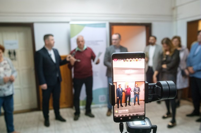 Bezárták az utolsó oltóközpontot Csíkszeredában, a fizetésre még várni kell