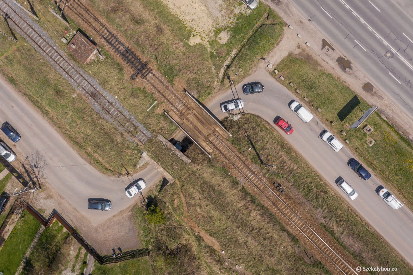 Felelőtlenség. Óriási kockázatot jelent, ha kötelező biztosítás nélküli járművek közlekednek (képünk illusztráció) •  Fotó: Pinti Attila