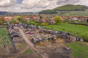 Svájci alapokra pályázik Csíkszereda a mélyszegénység felszámolására