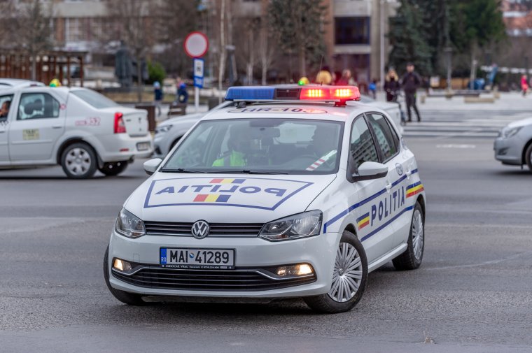 A járdán tolatva gázolta el az idős nőt