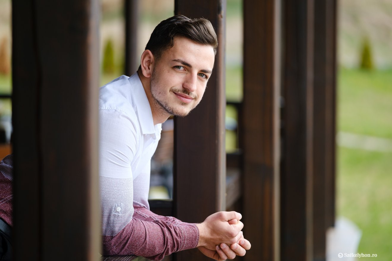 Fiatal kora ellenére komoly céljai vannak. Sándor Alfonz a Házasodna a gazda idei évadának egyik szereplője •  Fotó: Veres Nándor